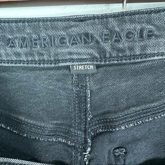 American Eagle Outfitters Mom Jeans 10 Long - Picture 3 of 5
